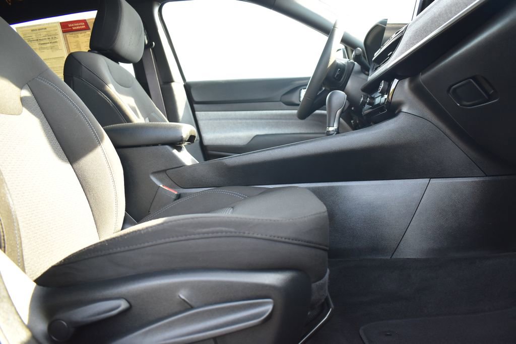 Used 2023 Jeep Compass Sport image 11