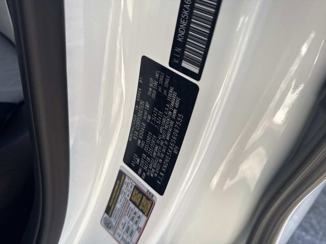 Used 2025 Kia Carnival SX image 21