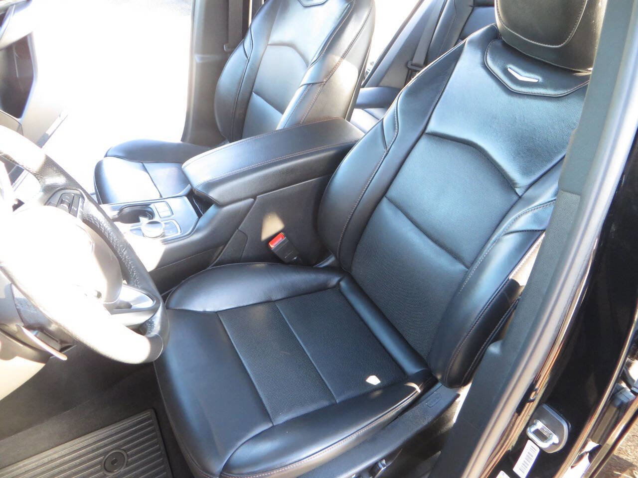 Used 2021 Cadillac XT4 Sport image 16