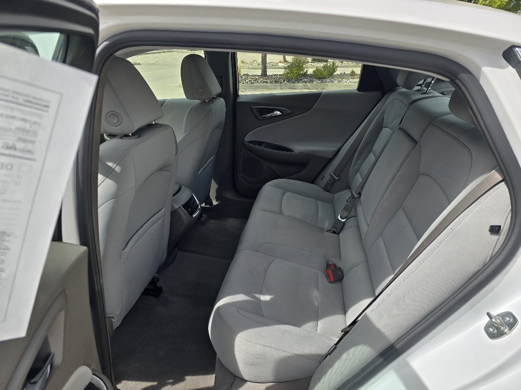 Used 2022 Chevrolet Malibu LT FWD image 12