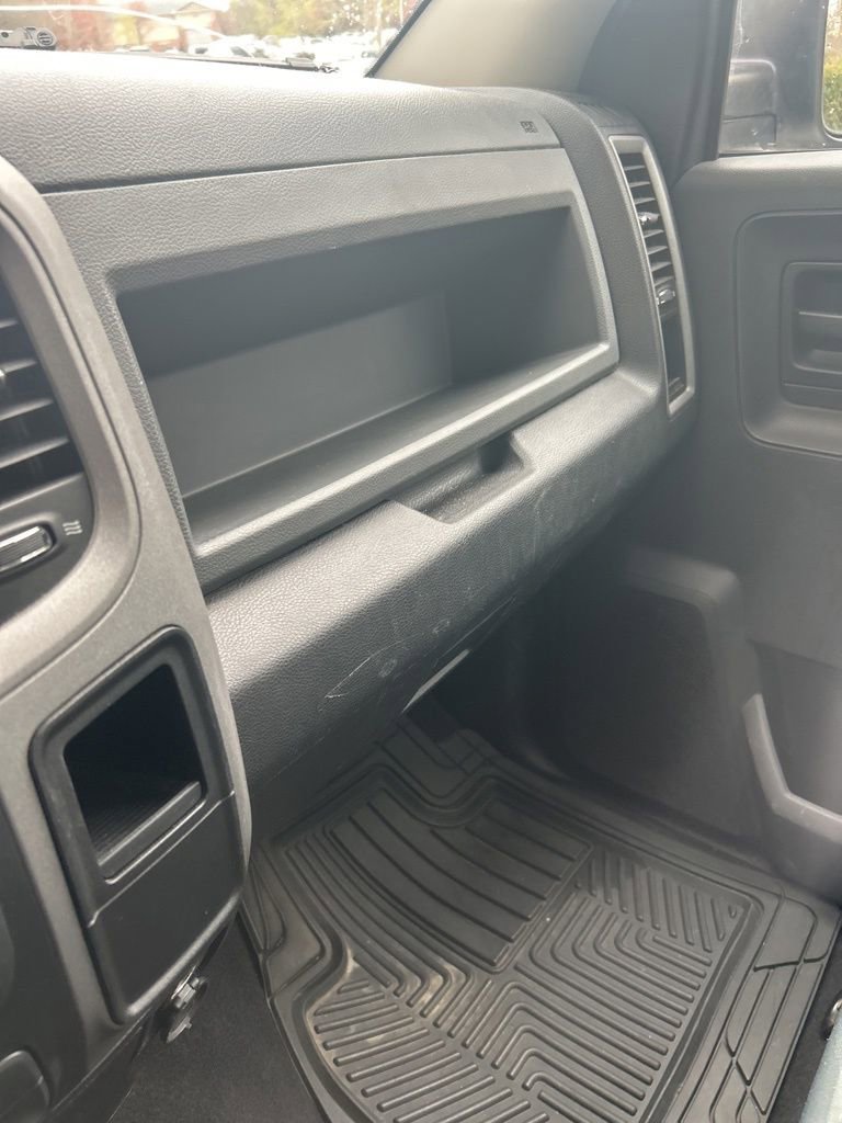 Used 2016 RAM 1500 Express image 17