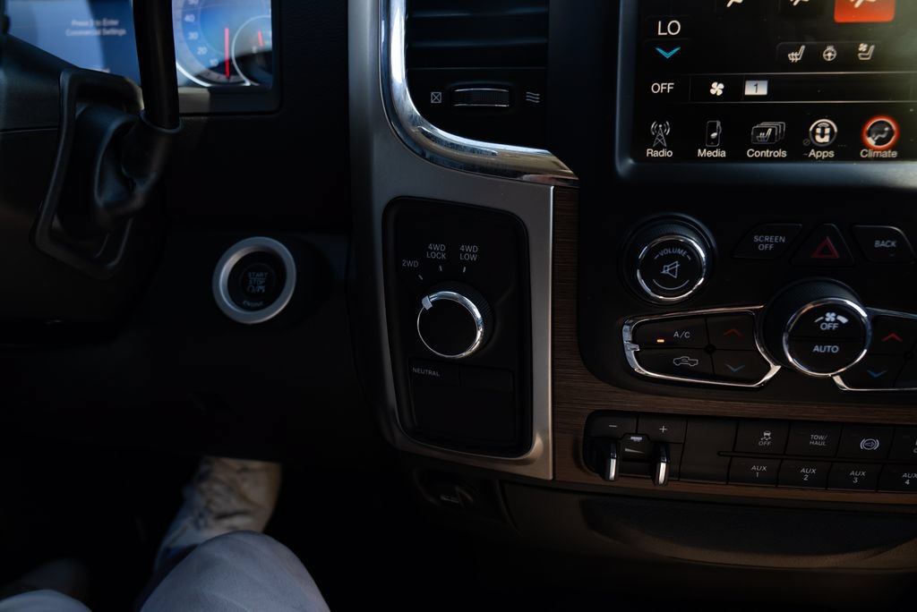Used 2015 RAM 2500 Laramie w/ Protection Group AWD/4WD image 17