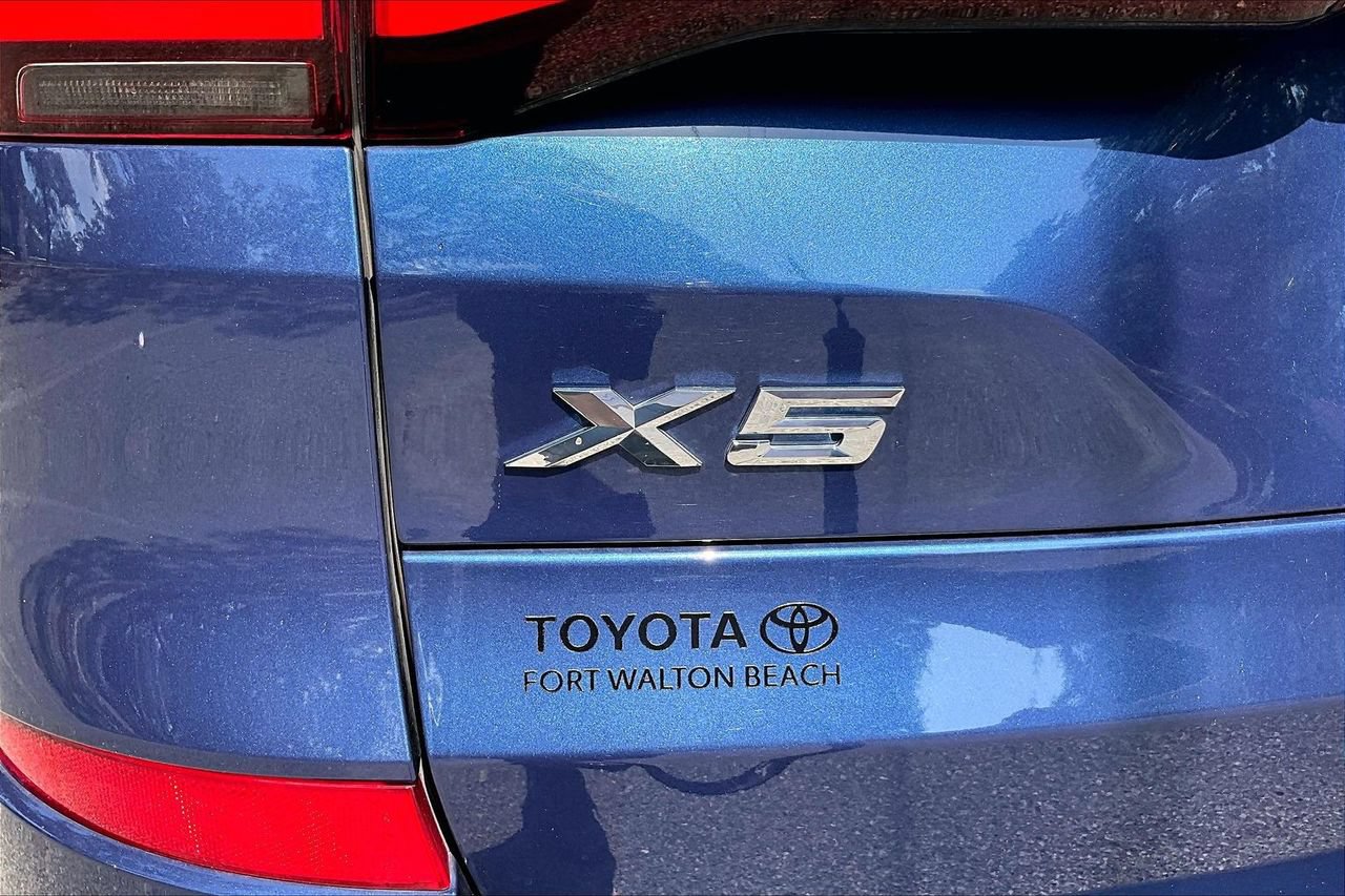 Used 2022 BMW X5 sDrive40i w/ M Sport Package RWD image 27