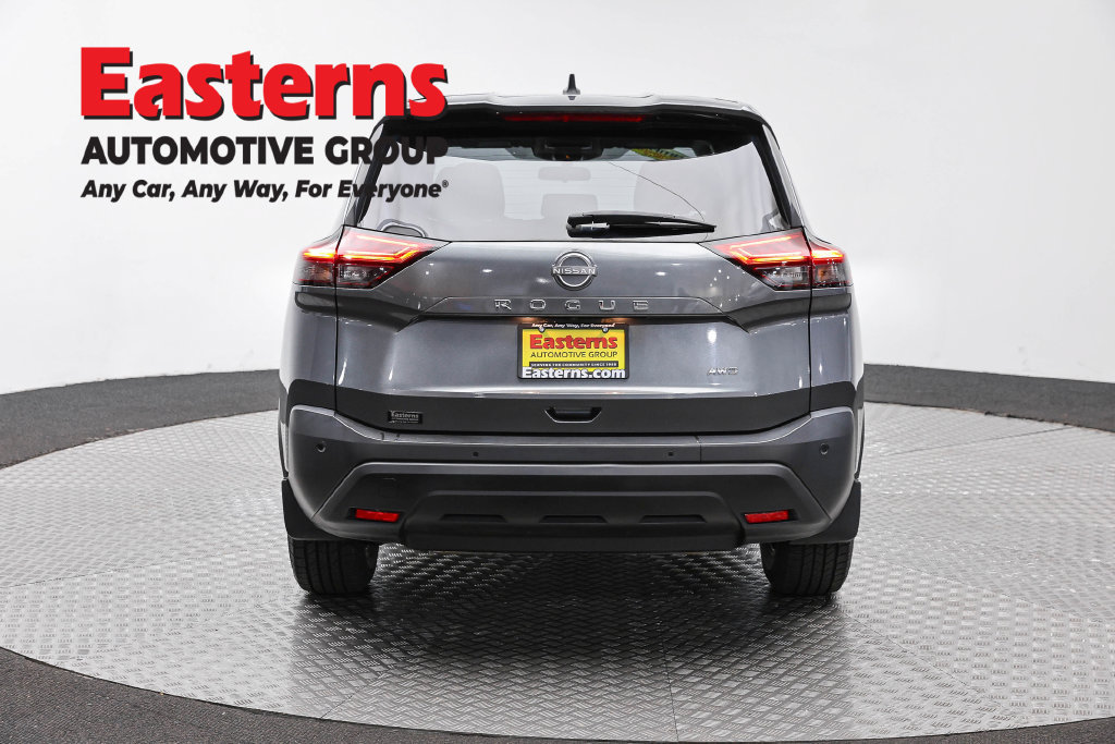Used 2023 Nissan Rogue S AWD/4WD image 7