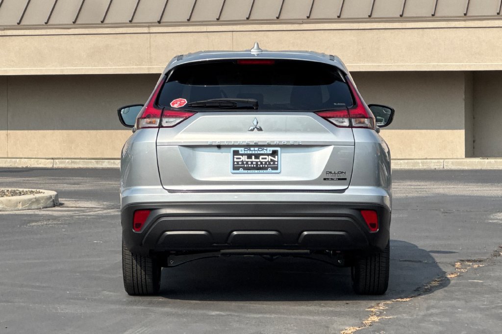 New 2026 Mitsubishi Eclipse Cross LE AWD/4WD image 8