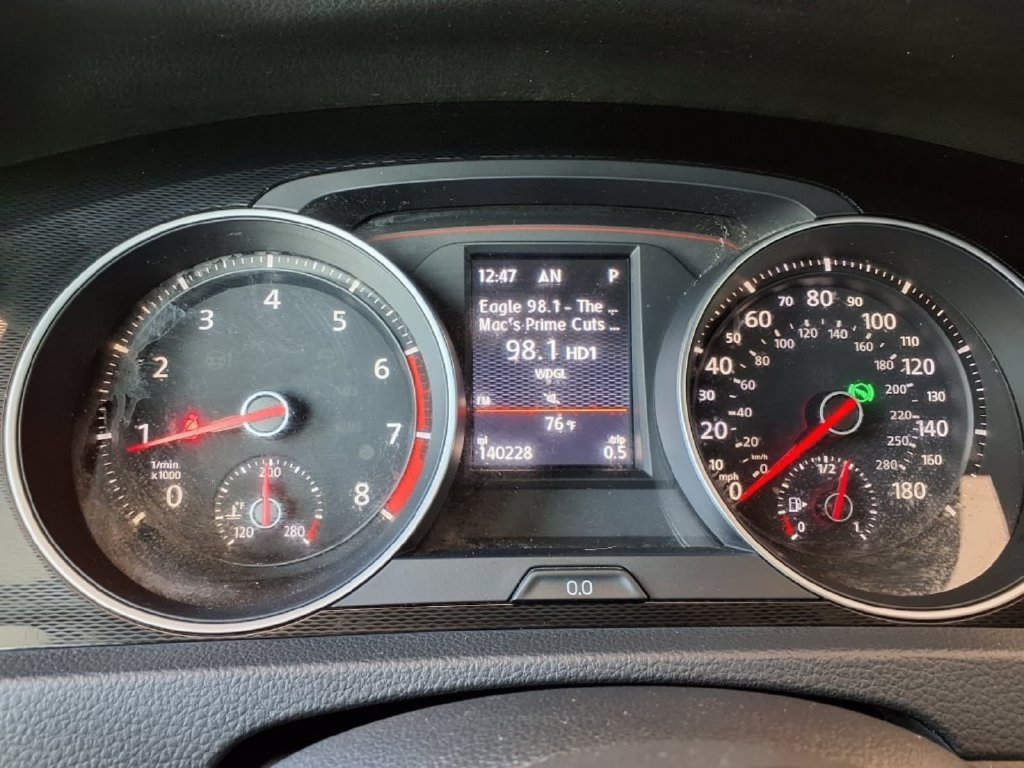 Used 2017 Volkswagen GTI SE FWD image 26