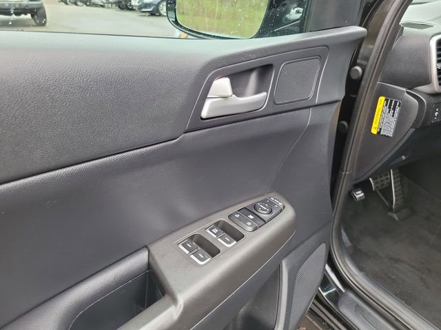 Certified 2022 Kia Sportage Nightfall Edition image 8