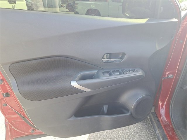 Used 2023 Nissan Kicks SV image 17