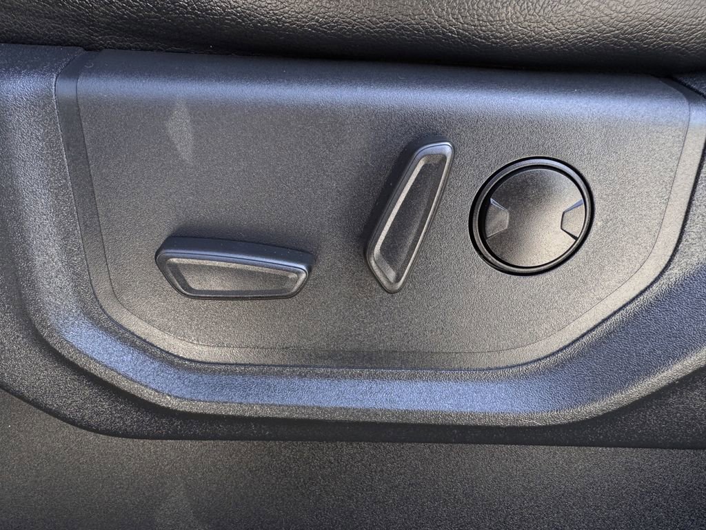 Used 2022 Ford F250 Lariat w/ Lariat Value Package image 26