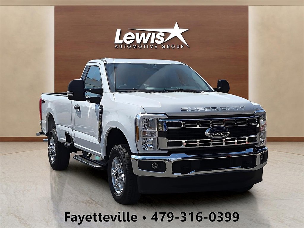 New 2025 Ford F350 XLT