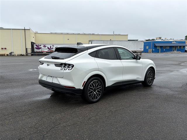 Certified 2025 Ford Mustang Mach-E Premium AWD/4WD image 5