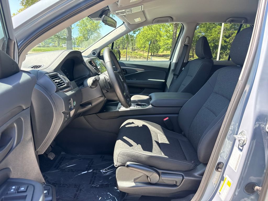 Certified 2025 Honda Ridgeline Sport+ image 13