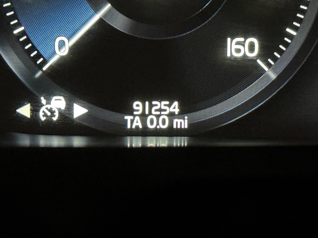 Used 2017 Volvo XC90 T6 Inscription w/ Vision Package image 41