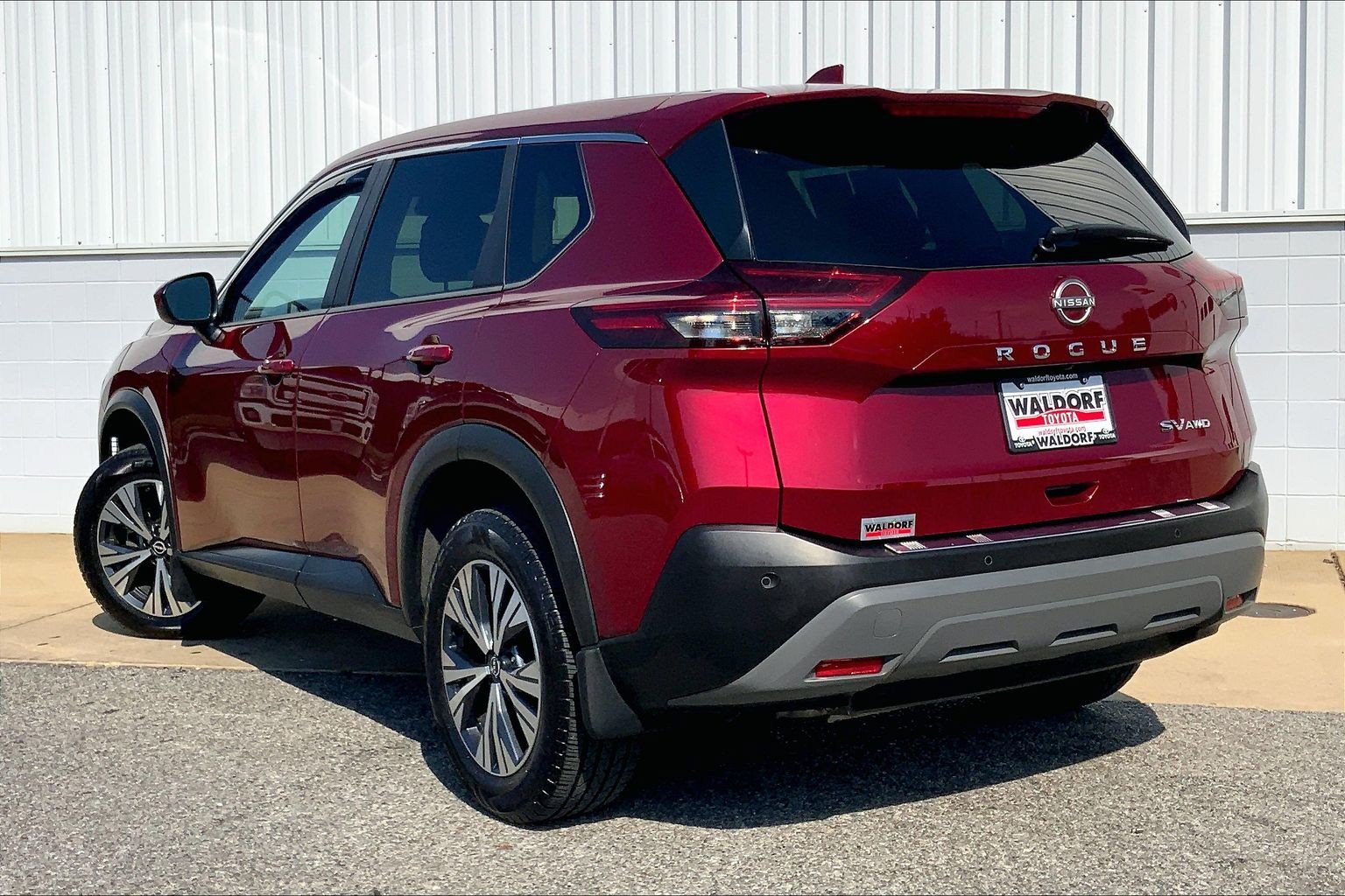 Used 2023 Nissan Rogue SV AWD/4WD image 15