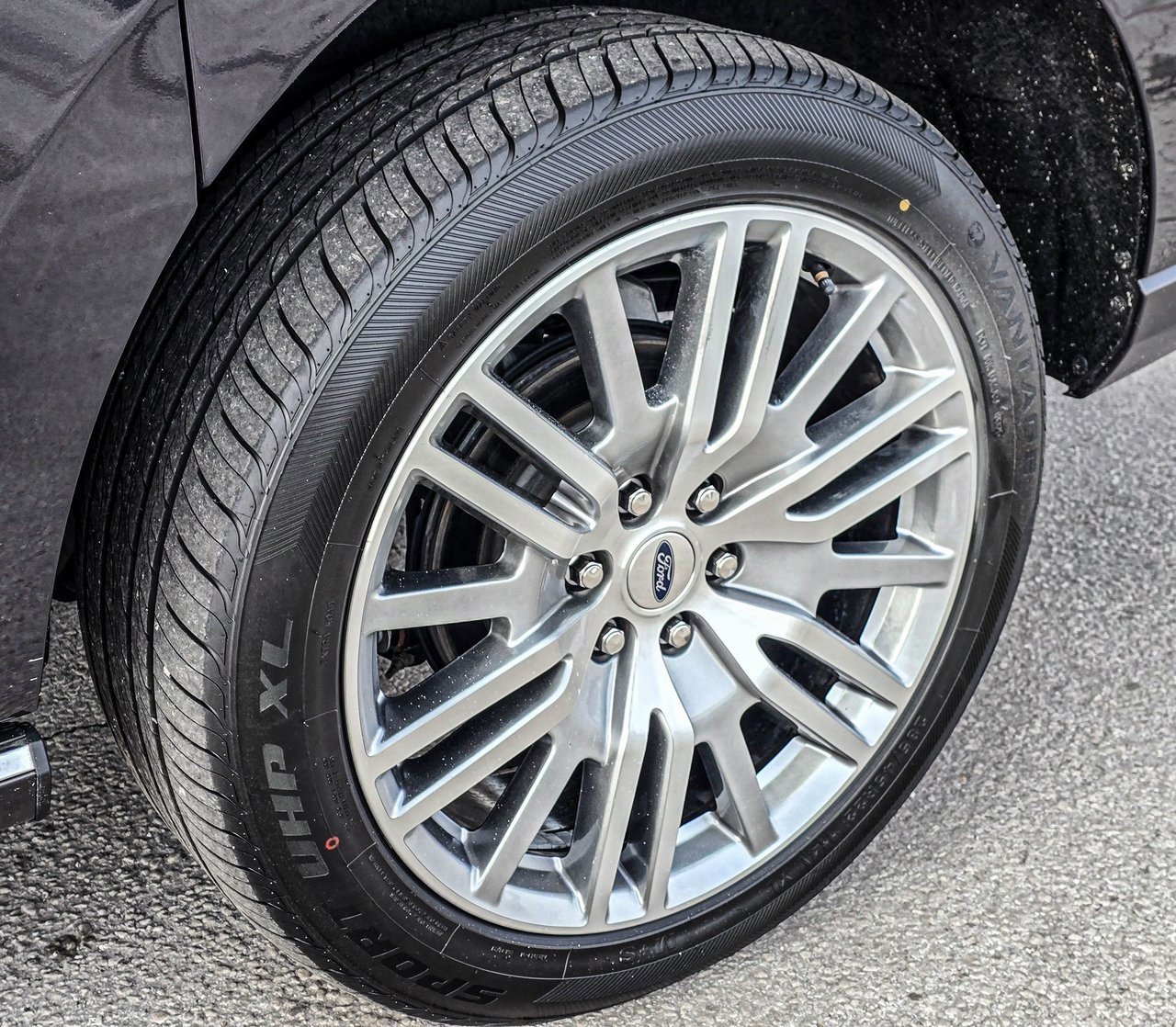 Used 2024 Ford Expedition Max Limited image 12