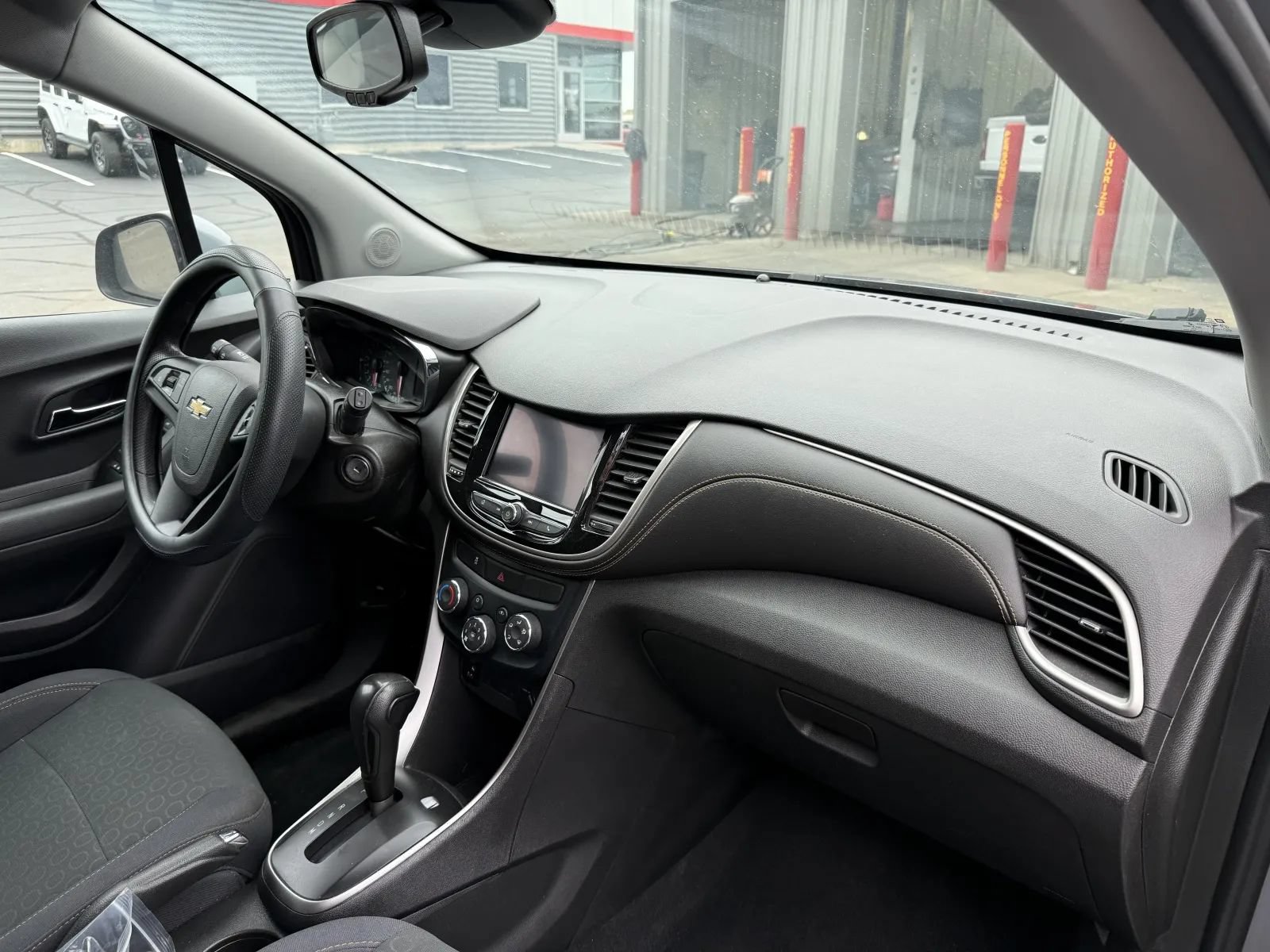 Used 2020 Chevrolet Trax LS w/ Tint and Cruise Package FWD image 12
