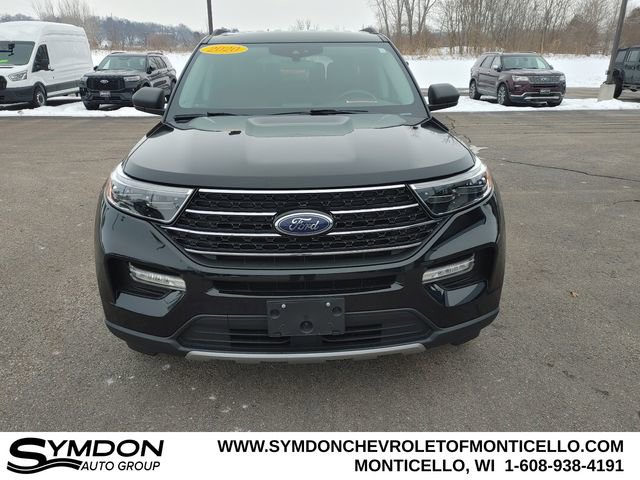 Used 2020 Ford Explorer XLT w/ Equipment Group 202A image 2