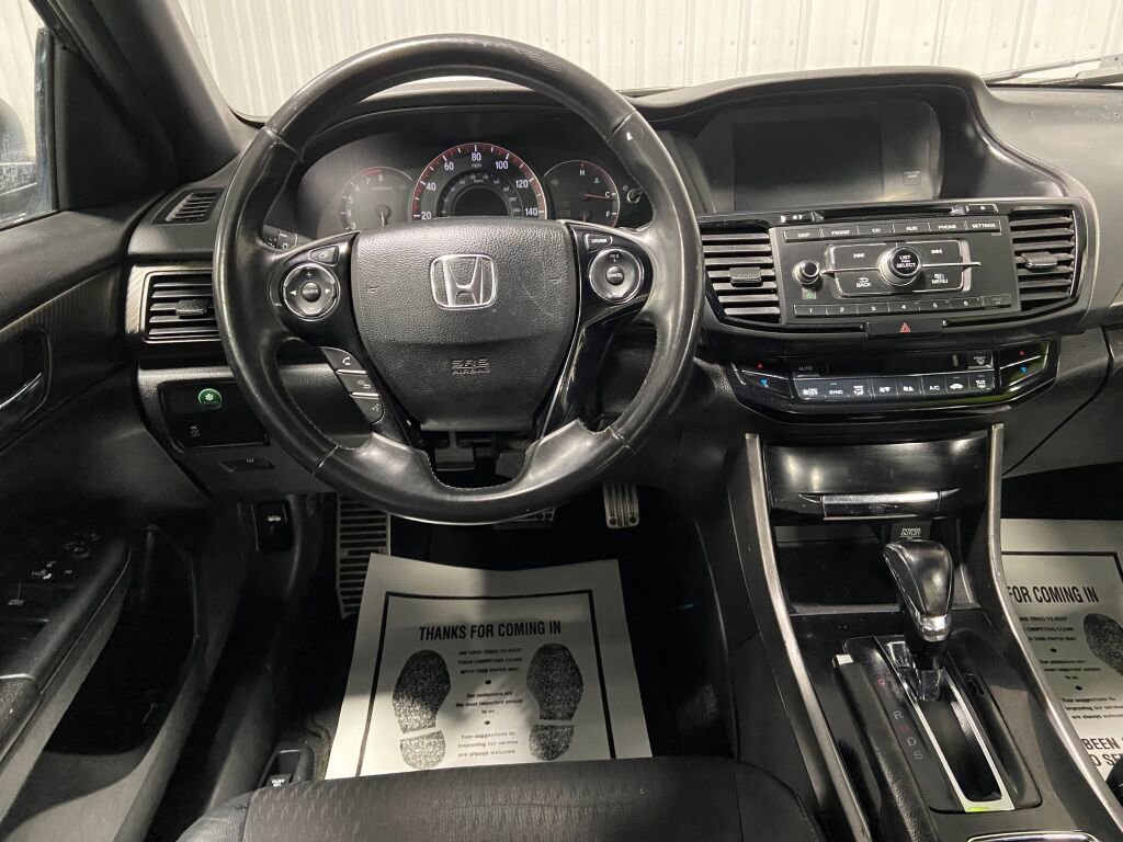 Used 2017 Honda Accord Sport image 8