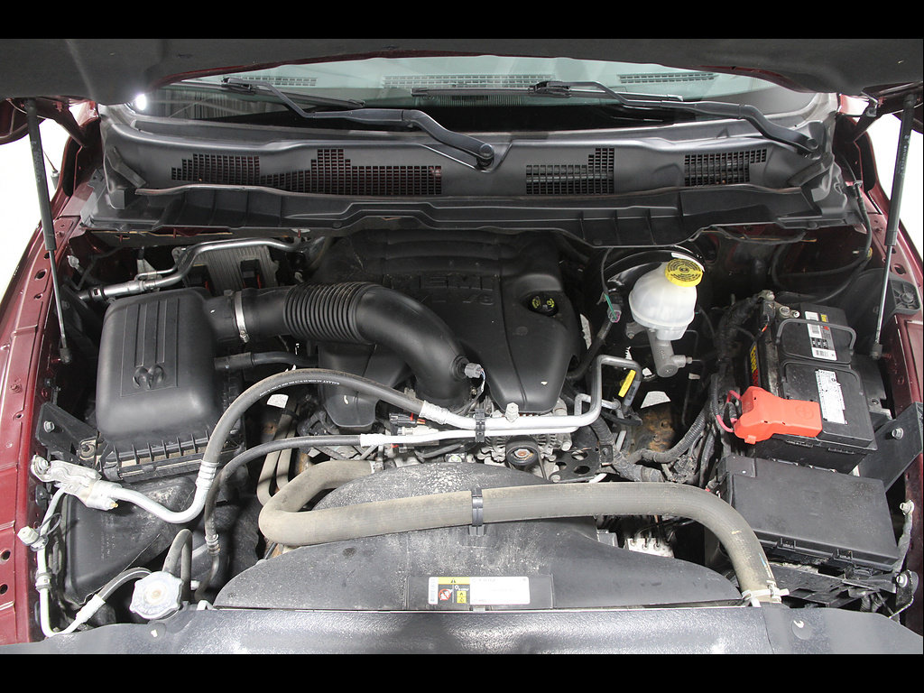Used 2019 RAM 1500 Express w/ Express Value Package AWD/4WD image 19