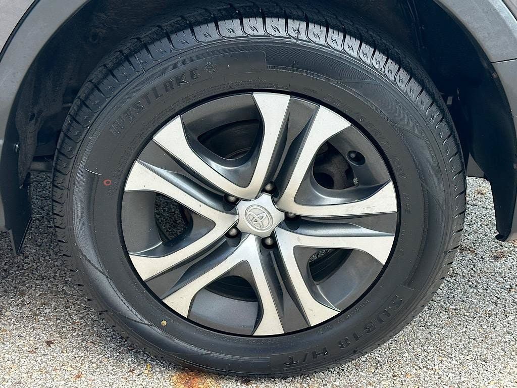 Certified 2018 Toyota RAV4 LE w/ All Weather Liner Package FWD image 27