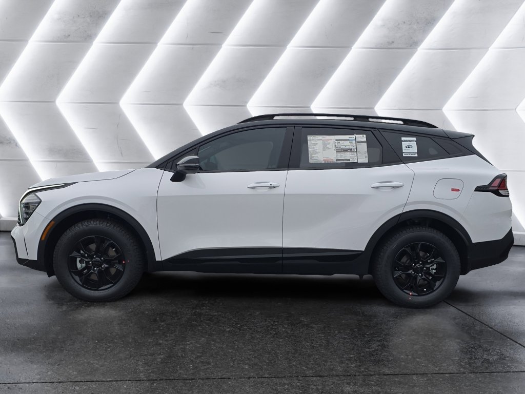 New 2025 Kia Sportage X-Pro image 2