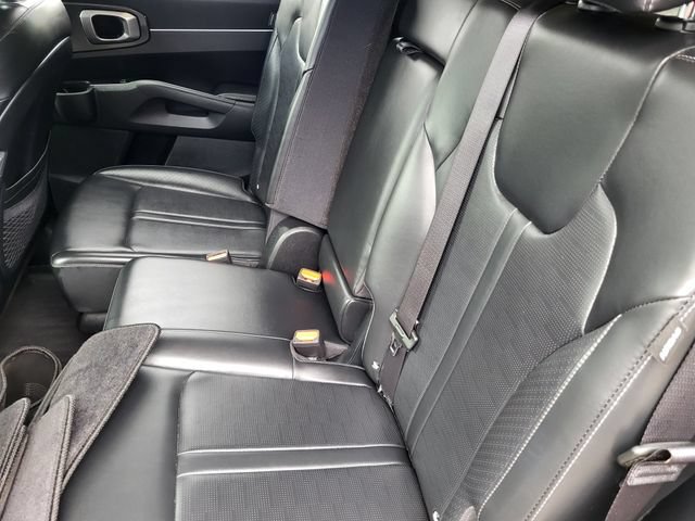 Used 2025 Kia Sorento S w/ Panoramic Sunroof Package FWD image 26