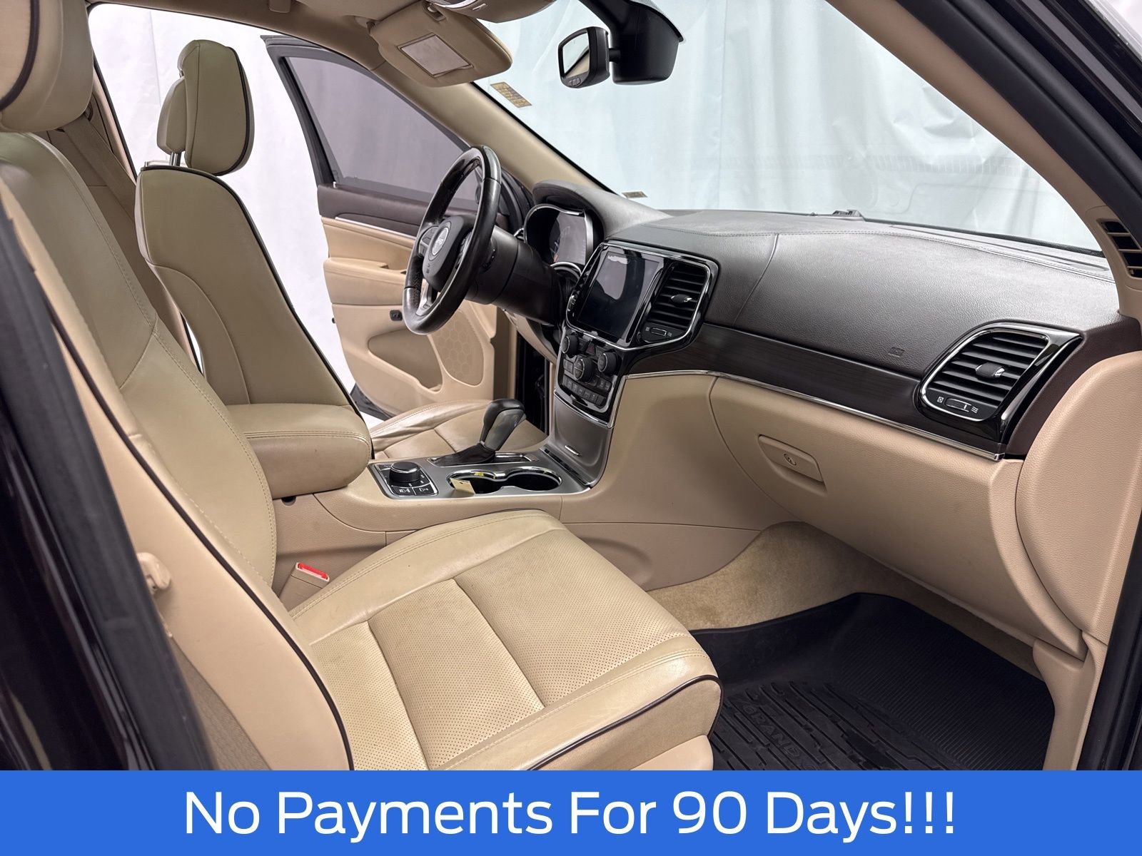 Used 2019 Jeep Grand Cherokee Overland image 32