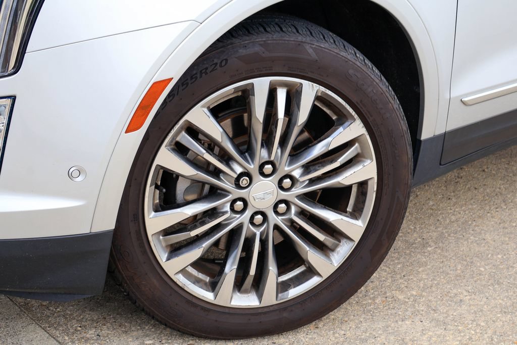 Used 2019 Cadillac XT5 Premium Luxury w/ Driver Assist Package FWD image 31