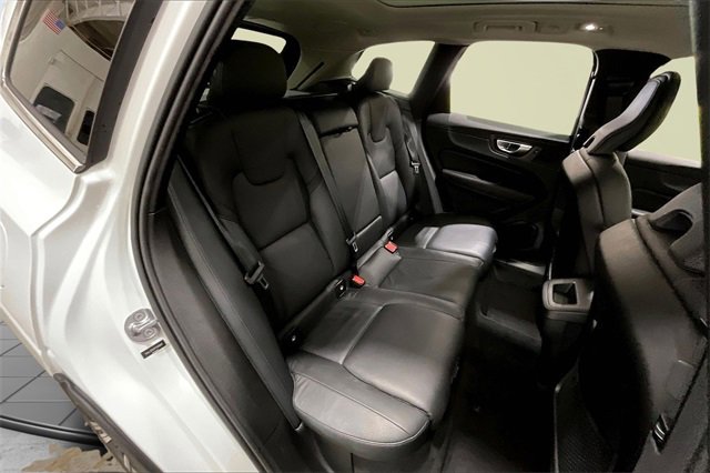 Certified 2023 Volvo XC60 B5 Plus image 28