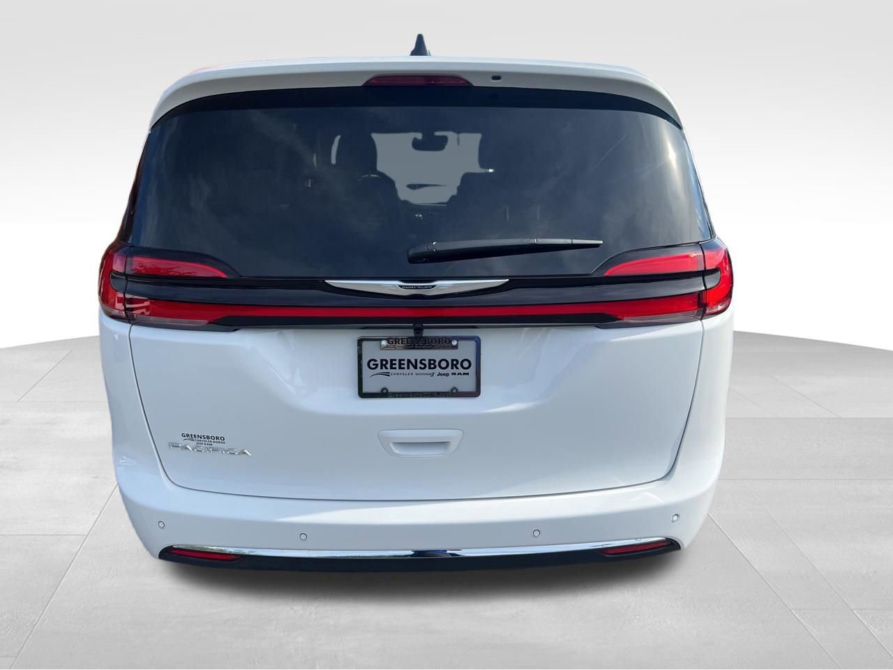 New 2026 Chrysler Pacifica Select FWD image 4