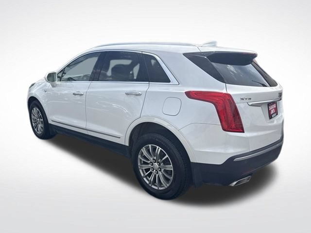 Used 2017 Cadillac XT5 Luxury w/ Driver Awareness Package FWD image 4