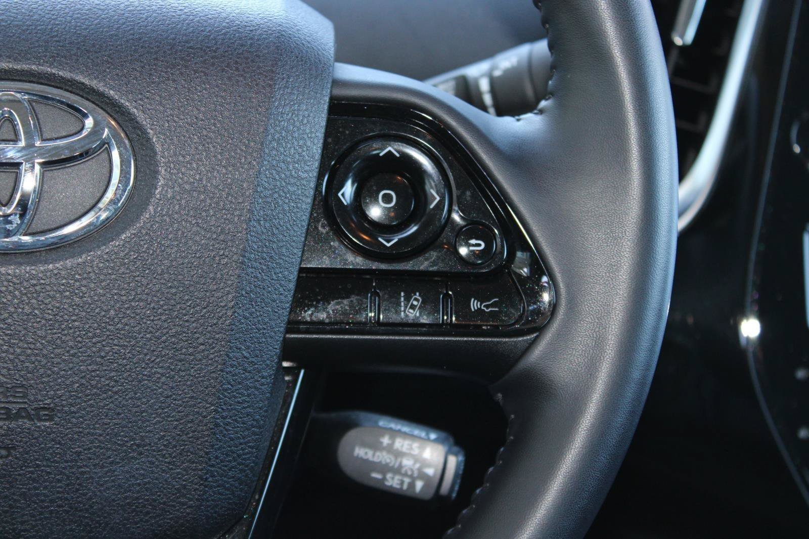 Used 2020 Toyota Prius Prime XLE FWD image 30