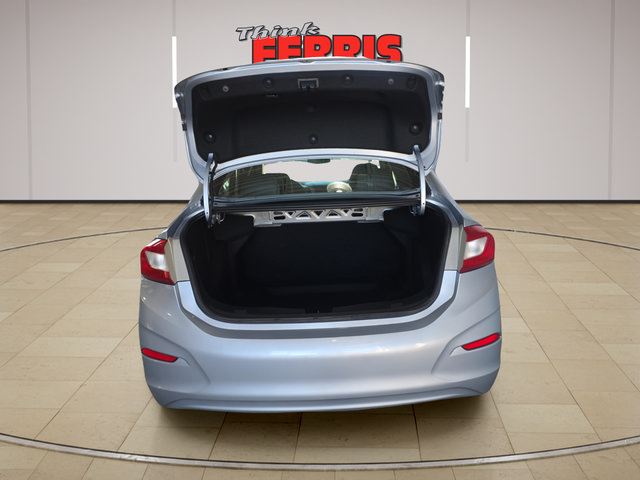 Used 2017 Chevrolet Cruze LS FWD image 9