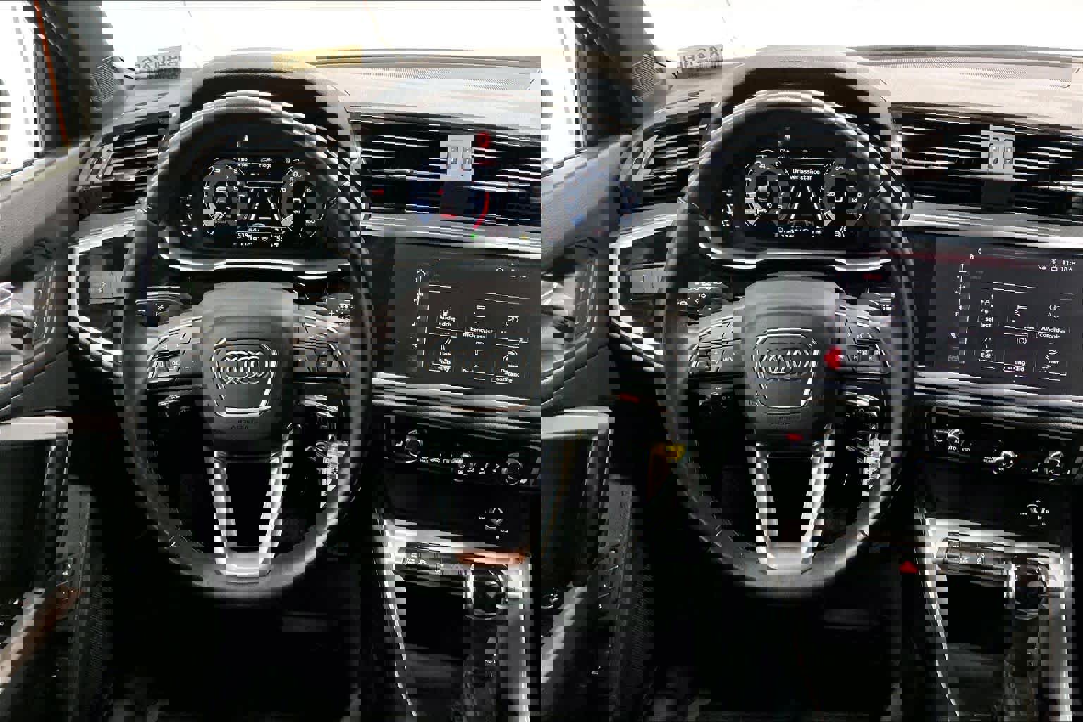 Used 2022 Audi Q3 2.0T Premium w/ Convenience Package image 8