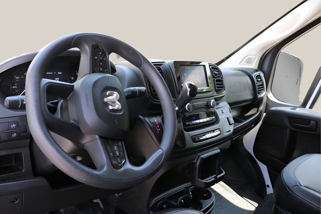 Used 2023 RAM ProMaster 2500 FWD image 13