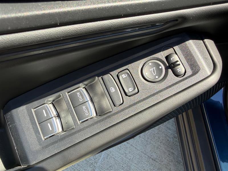 Used 2023 Honda Accord EX image 25