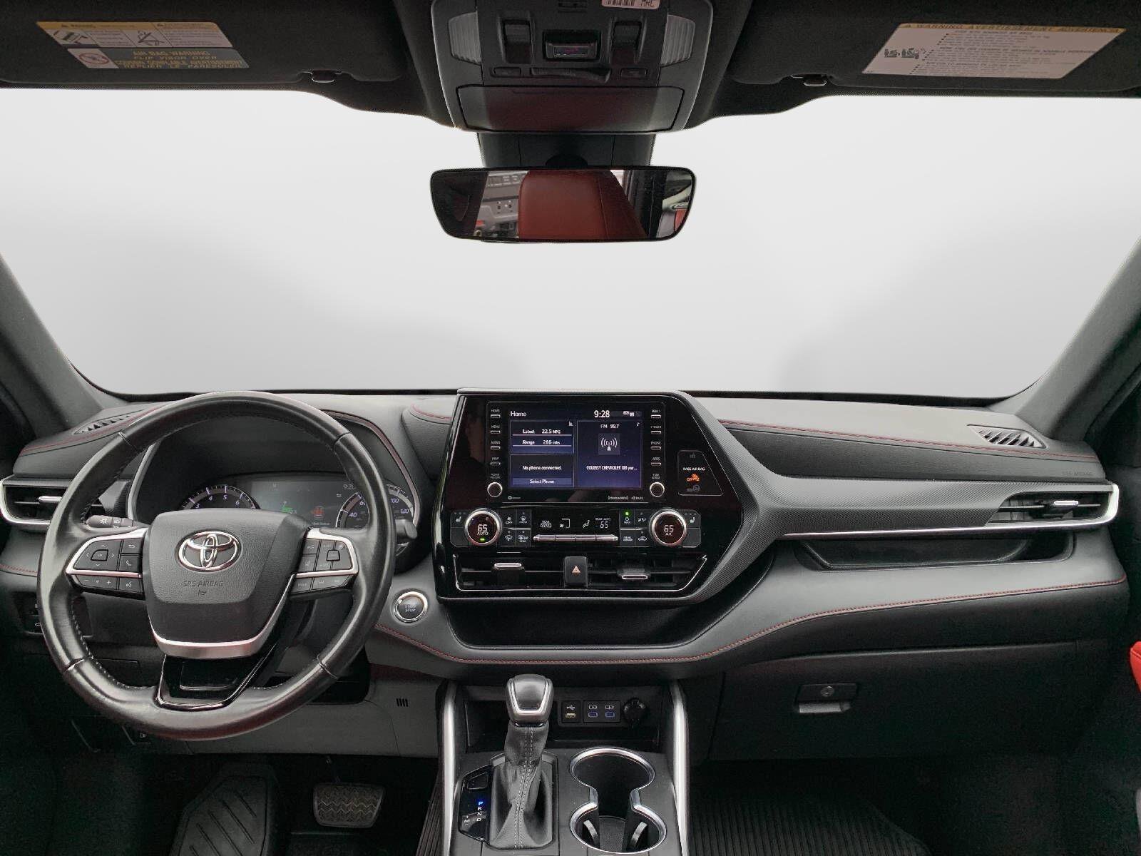 Used 2022 Toyota Highlander XSE AWD/4WD image 34