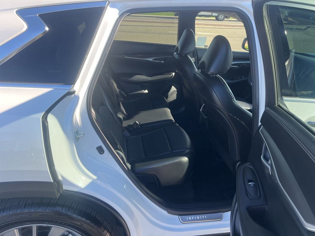 Used 2025 INFINITI QX50 Luxe AWD/4WD image 34
