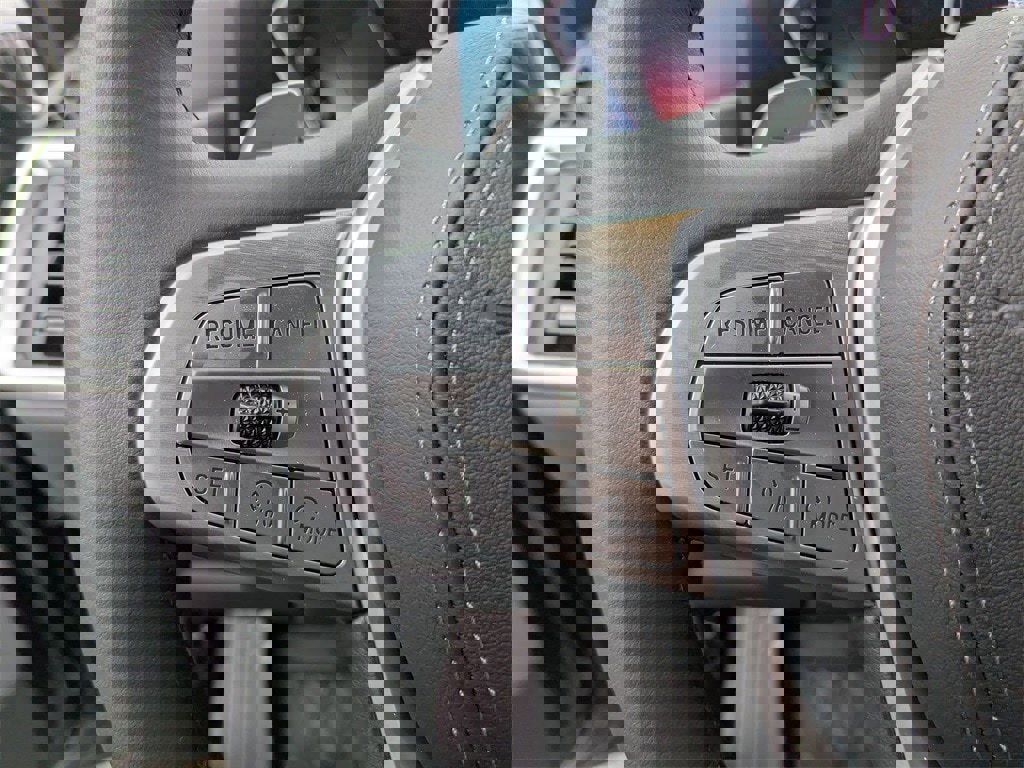 New 2025 BMW X7 xDrive40i w/ Premium Package image 18