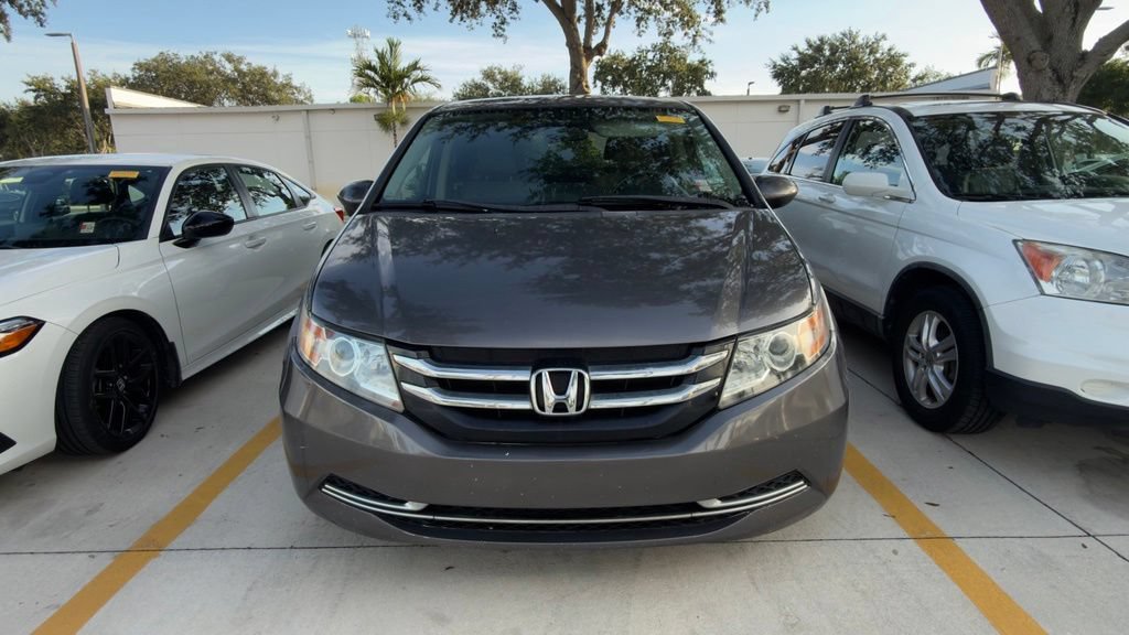 Used 2016 Honda Odyssey SE image 3