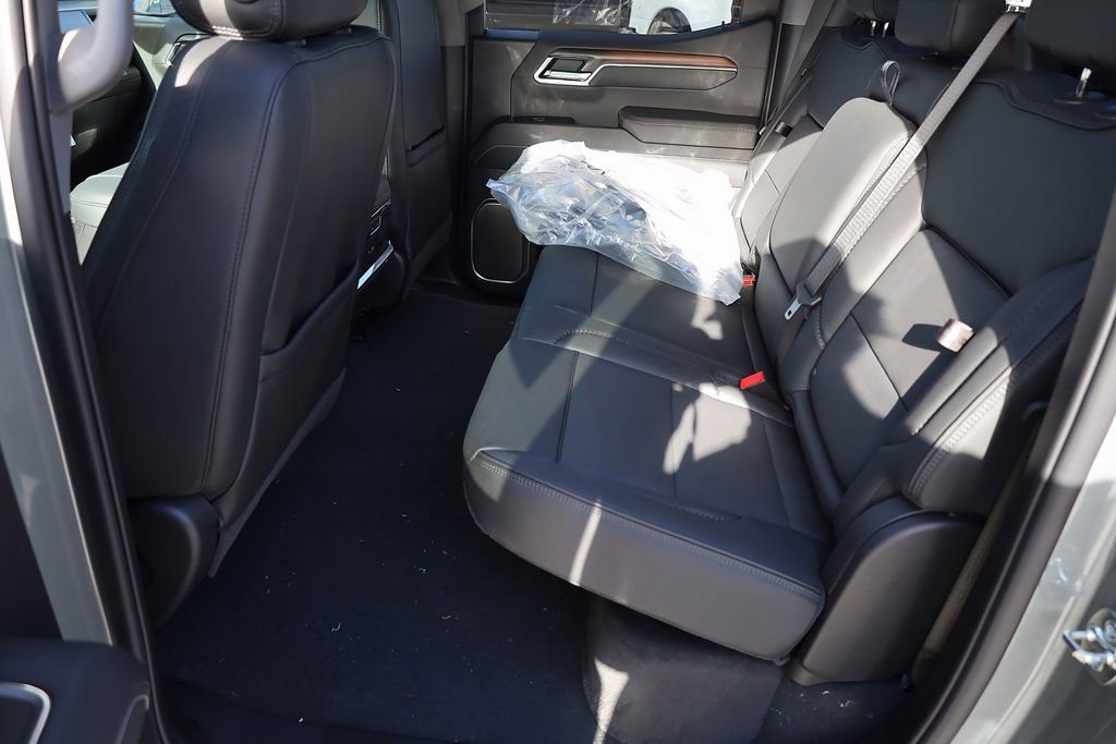 New 2026 GMC Sierra 1500 Denali w/ Technology Package AWD/4WD image 17