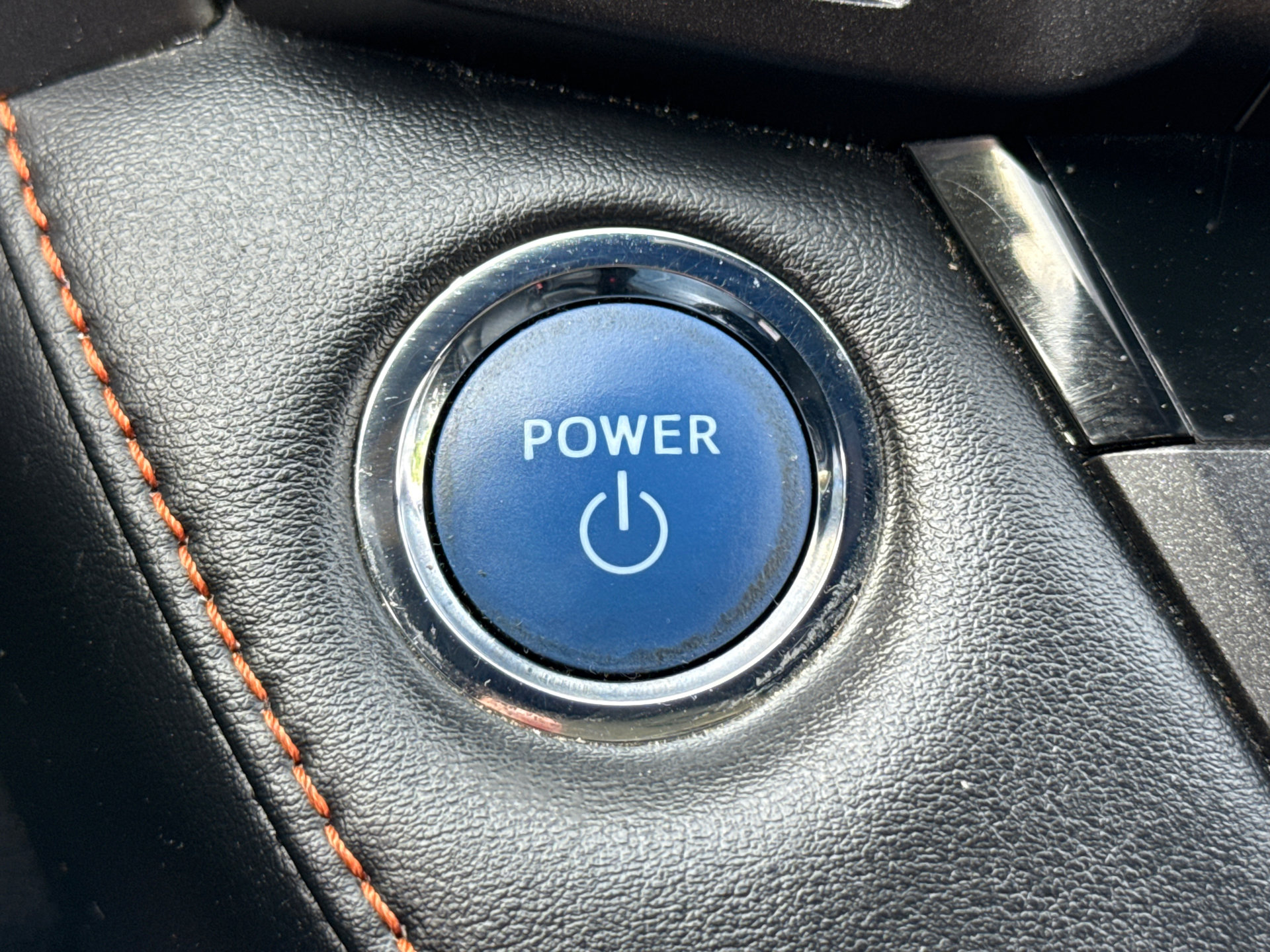 Certified 2018 Toyota RAV4 SE AWD/4WD image 30