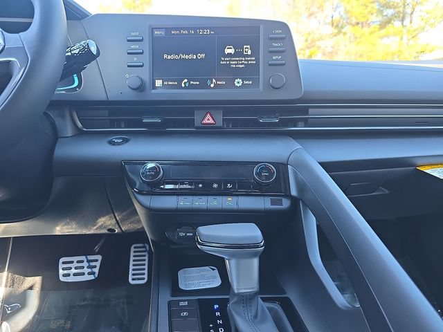 Certified 2026 Hyundai Elantra Sport FWD image 34
