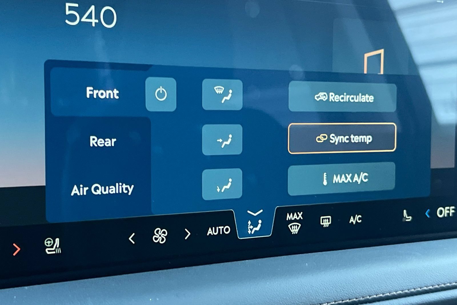 New 2026 Lincoln Aviator AWD w/ Jet Appearance Package image 19
