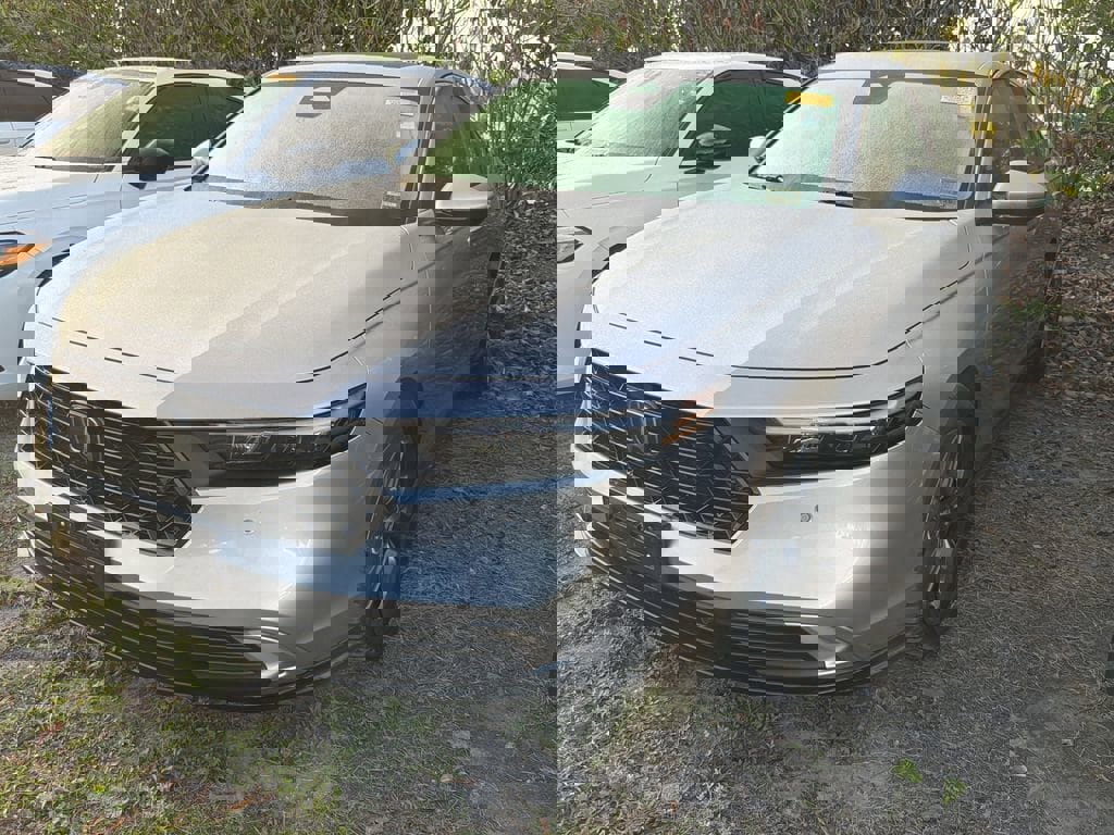 Used 2024 Honda Accord EX-L image 3