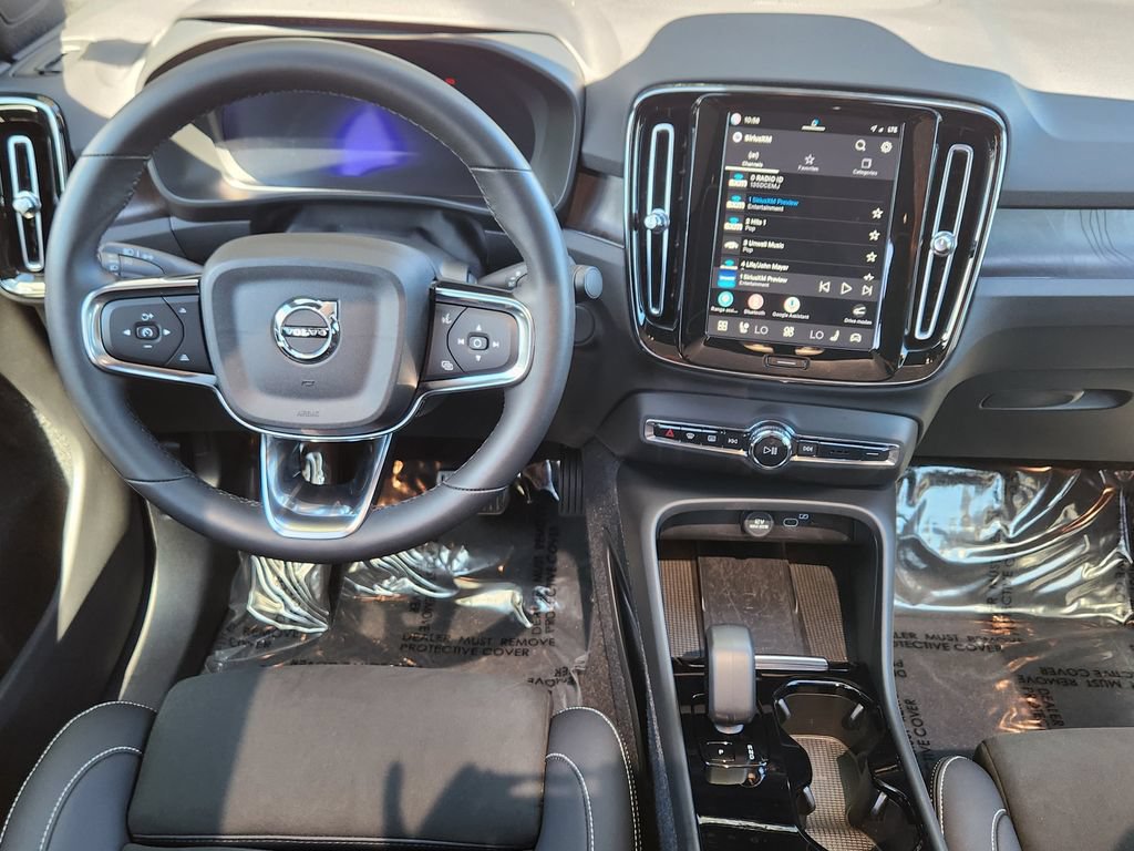 Used 2023 Volvo C40 P8 Recharge Ultimate AWD/4WD image 3