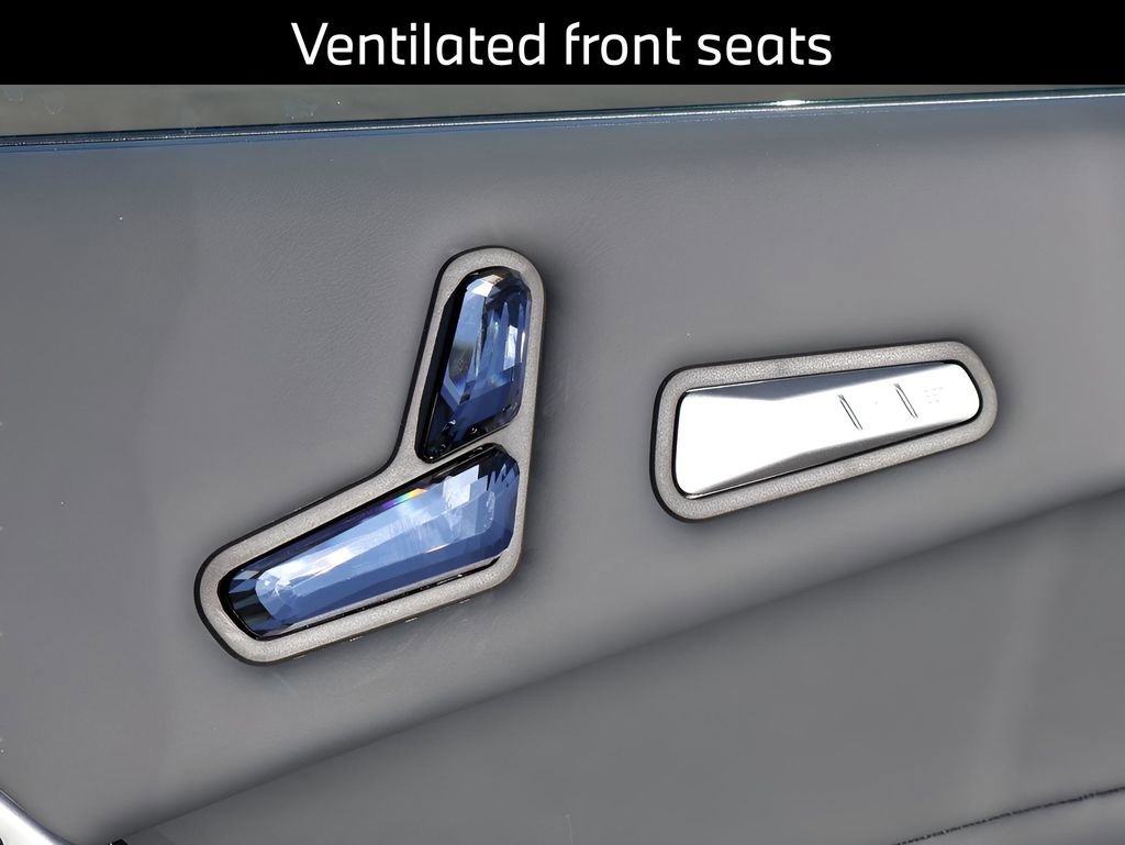 New 2025 BMW iX M60 image 19