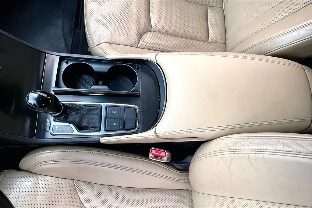 Used 2015 Hyundai Azera FWD image 15