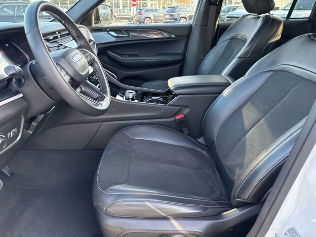 Used 2022 Jeep Grand Cherokee Altitude image 22