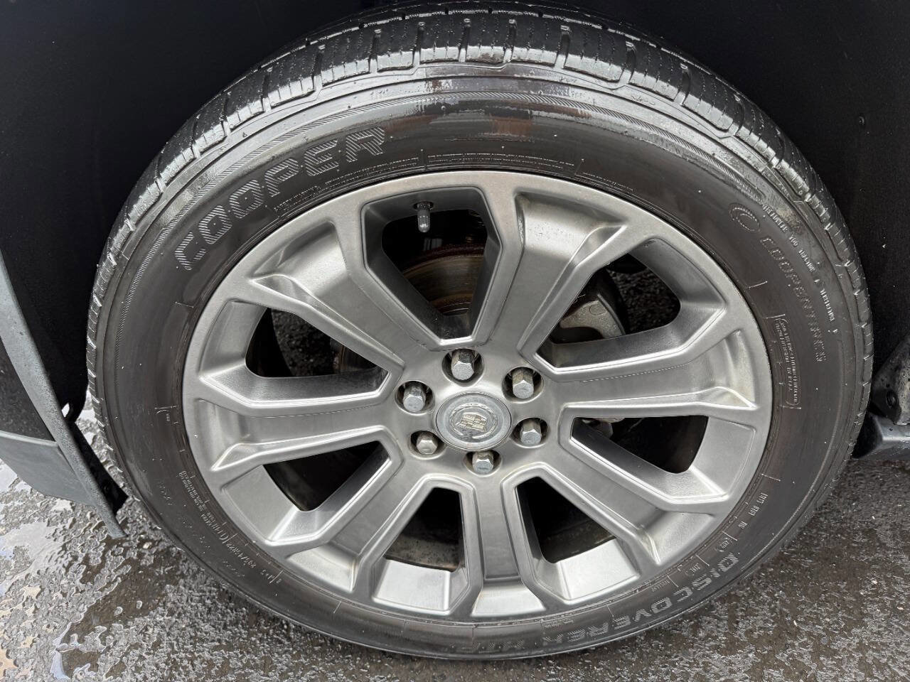 Used 2016 Cadillac Escalade ESV Platinum AWD/4WD image 9